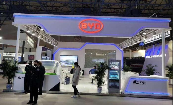 上海展臺(tái)搭建哪家強(qiáng)？上海該如何選擇展臺(tái)搭建公司？