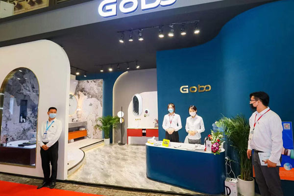 上海衛(wèi)浴96㎡展臺設(shè)計搭建方案